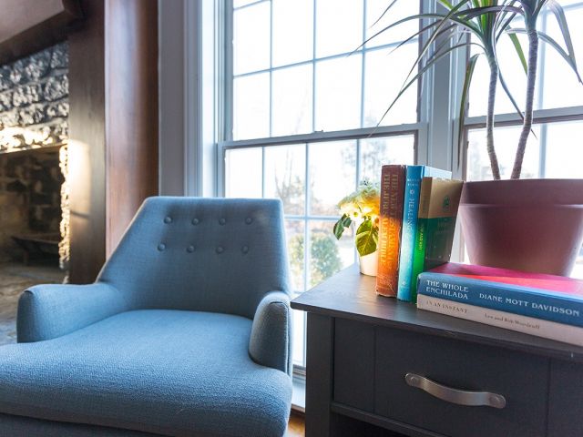 A comfortable spot with books at The Ridge